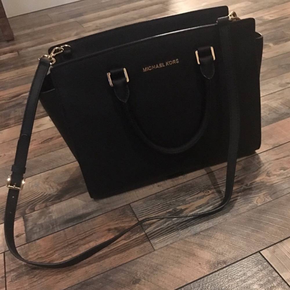 Black Michael Kors purse, wallet and coin purse